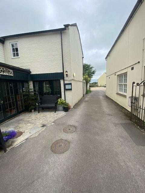 The Ilchester Arms Hotel, Ilchester Somerset Exterior photo